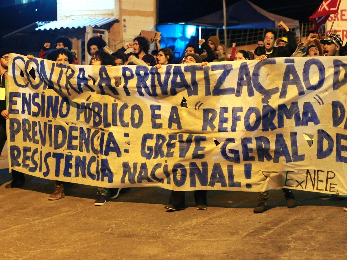 Triunfante Manifestação do 39º ENEPe